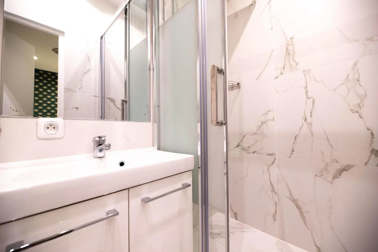 Luxury In Ile Saint Louis New I 아파트 *